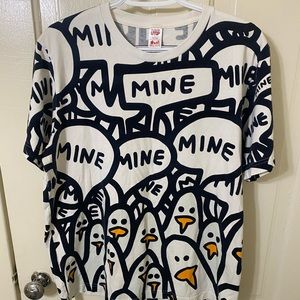 Limited Edition Uniqlo x Disney Pixar Finding Nemo Seagull “Mine” Tshirt
